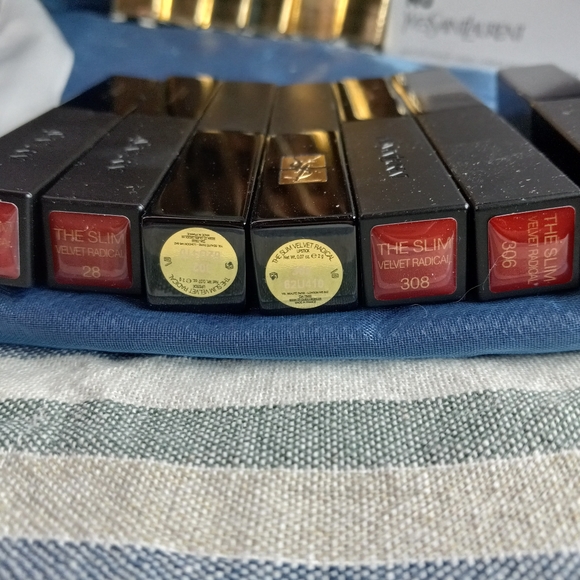 YvesSaint Laurent lipstick and tone corrector - Picture 4 of 5